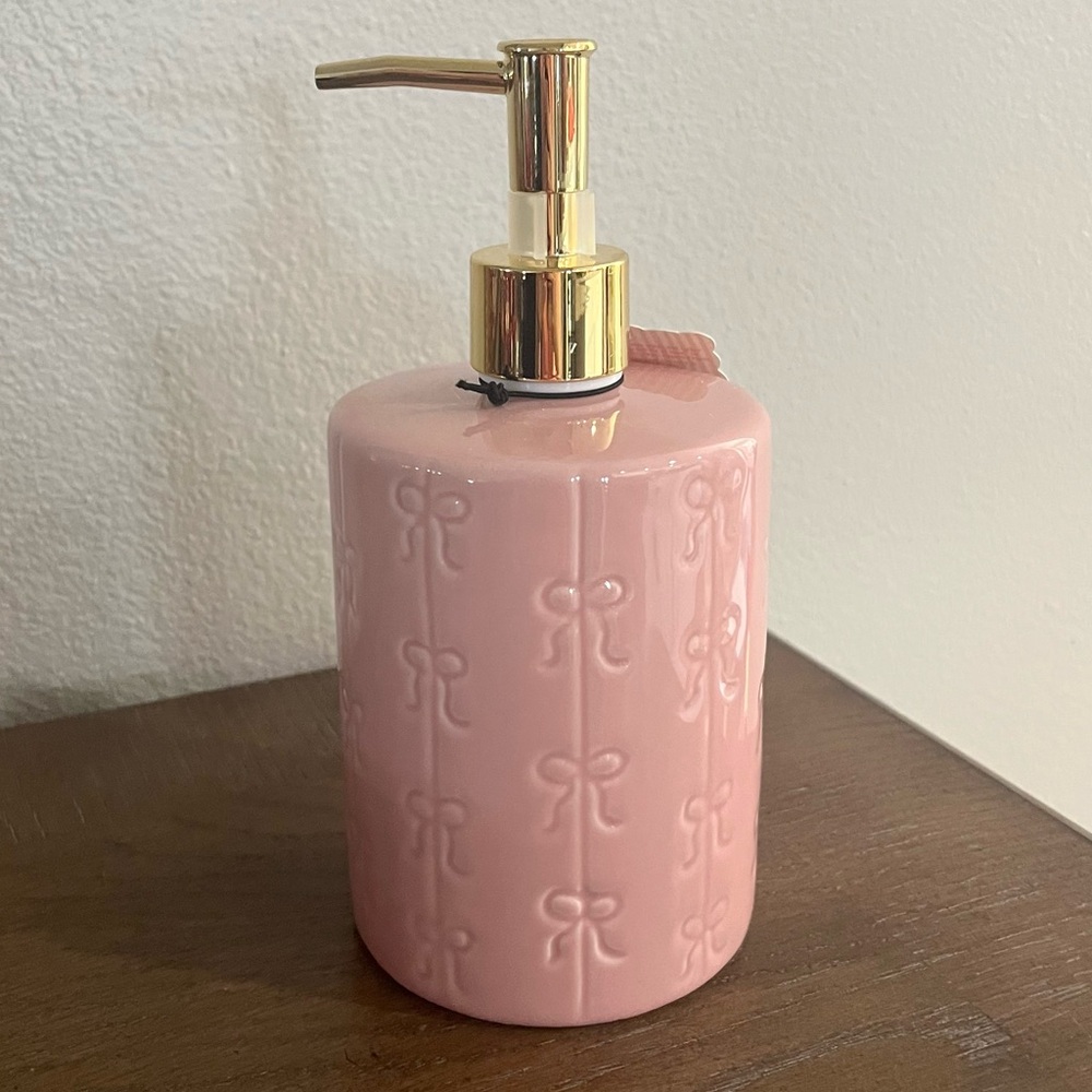Pink Bow Soap Dispenser With Vanilla Sugar Scented Soap
